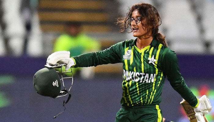 Pakistan´s Muneeba Ali (L) celebrates after scoring a century (100 runs) during the Group B T20 women´s World Cup cricket match between Pakistan and Ireland at Newlands Stadium in Cape Town on February 15, 2023.— AFP