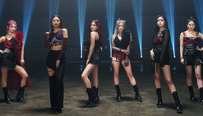 Girl group Momoland have announced that they will be disbanding
