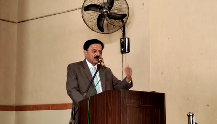 BIEK Chairman Prof Dr Saeeduddin addresses a symposium in Karachi, on February 17, 2023, in this still taken from a video. — By author
