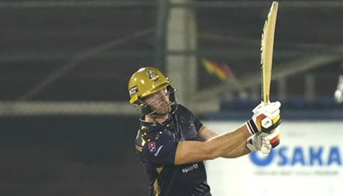 Quetta Gladiators opener Martin Guptill playing his knock during the first innings of the sixth Pakistan Super League match at the National Bank Cricket Arena in Karachi on February 18, 2023. — PSL