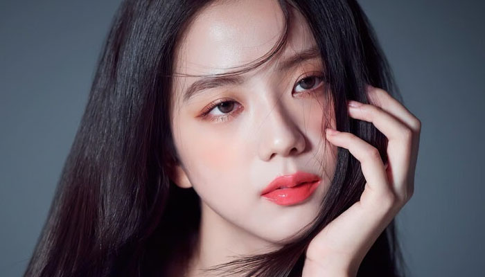Jisoo has started filming for the music video of her solo debut music video