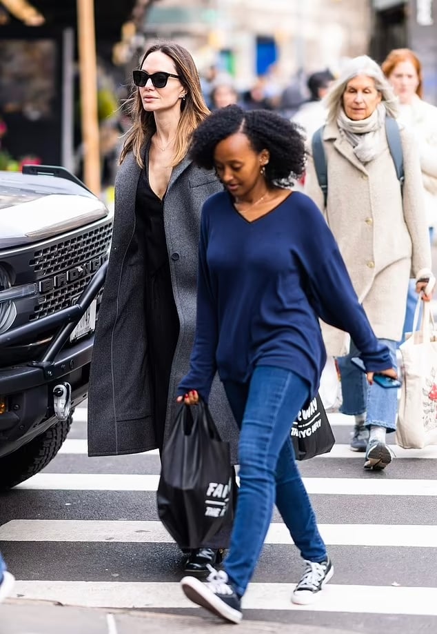Angelina Jolie looks uber glamorous as she steps out with daughter Zahara in NYC