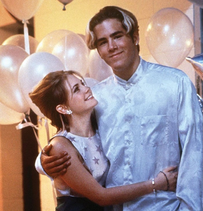 Melissa Joan Hart reflects on her fling with ’90s co-star Ryan Reynolds