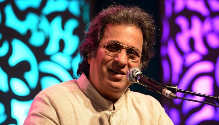 Talat Aziz believes there is no point in following same old world