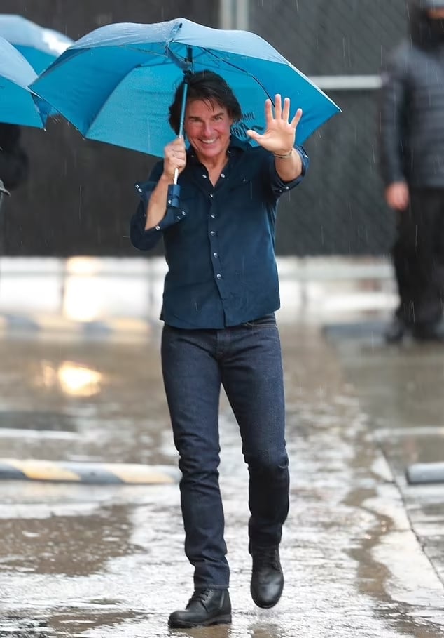 Tom Cruise makes rare public appearance ahead of 'Jimmy Kimmel Live!' show