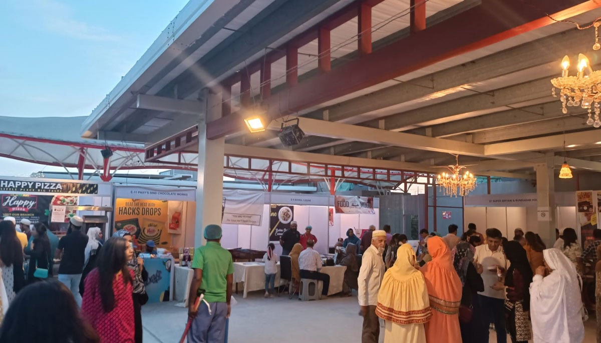 People during the second day of the Bohra Food Festival in Karachi. — By the author