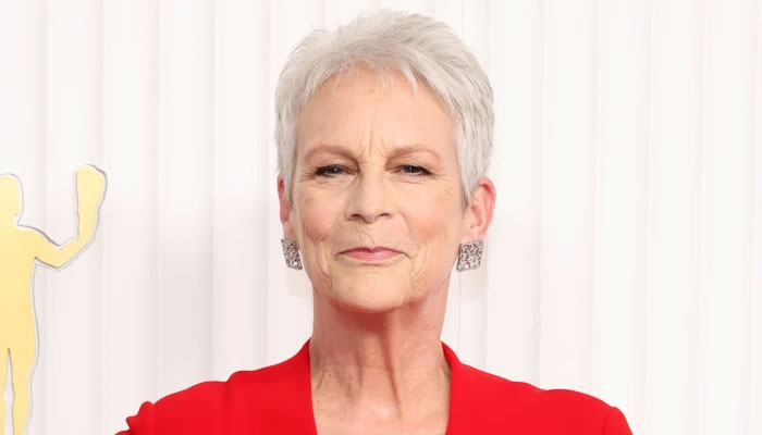 Jamie Lee Curtis wears mother's wedding ring to SAG Awards: 'I thought  about my parents'