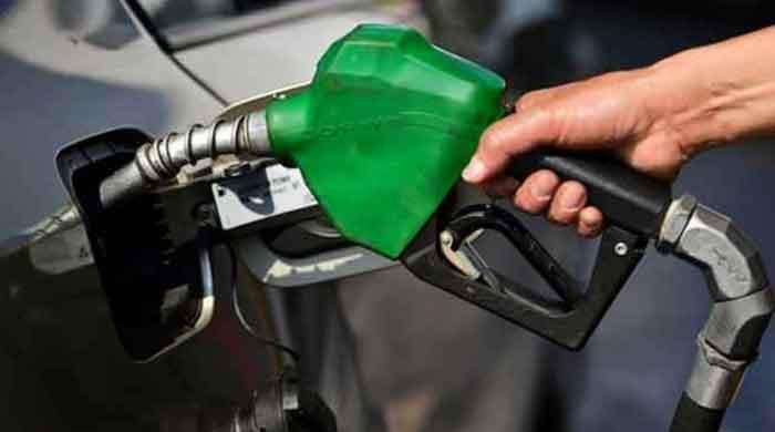 Govt likely to maintain status quo on petrol, diesel prices despite decline in global rates