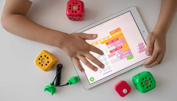 A tale of two realities: The unequal distribution of technology in education - Vimarsana News