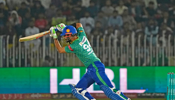 Multan Sultans menyerahkan target lari 206 ke Islamabad United Multan Sultans menyerahkan target lari 206 ke Islamabad United