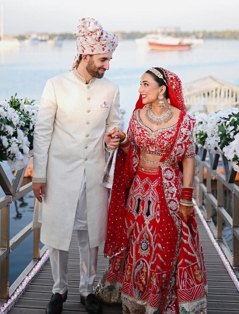 Pakistani actor Ushna Shah poses with her husband, Hamza Amin, during her wedding ceremony held on February 26, 2023. — Instagram/@ushnashah