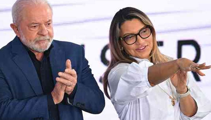 Brazils new first lady, Rosangela Janja da Silva along with her husband Luiz Inacio Lula da Silva. Twitter/em_com