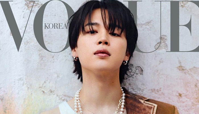 The song also swept the iTunes charts in only a couple of hours