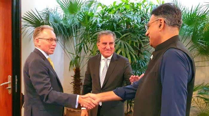 Asad Umar, Shah Mehmood hold 'breakfast meeting' with foreign diplomats in Islamabad
