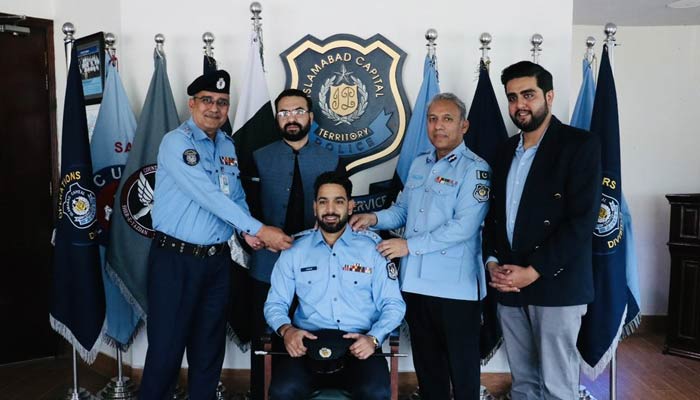 Haris Rauf being appointed honourary DSP. — Twitter/@HarisRauf14