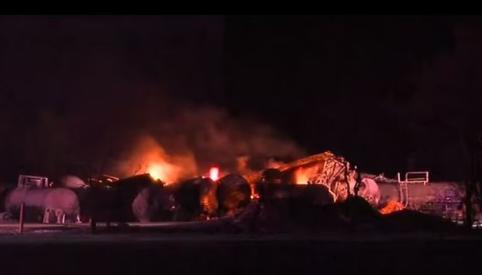 Ethanol train derailment in Minnesota forced local residents to flee as fire erupted.— WSOC
