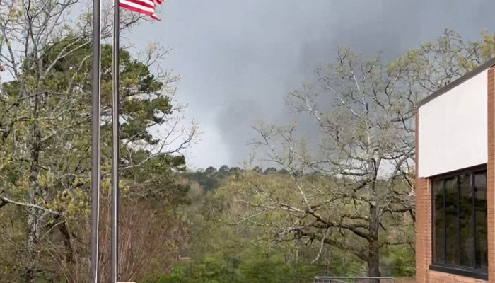 Powerful tornado wreaks havoc in Arkansas, claims two lives - Vimarsana News