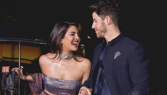Priyanka Chopra goes on dinner date with Nick Jonas, drops snaps in auto rickshaw