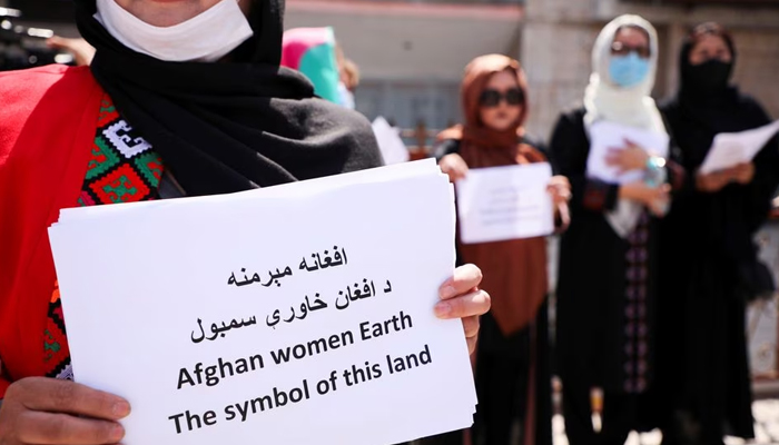 Afghan womens rights defenders and civil activists protest to call on the Taliban for the preservation of their achievements and education, in front of the presidential palace in Kabul, Afghanistan. — Reuters/File