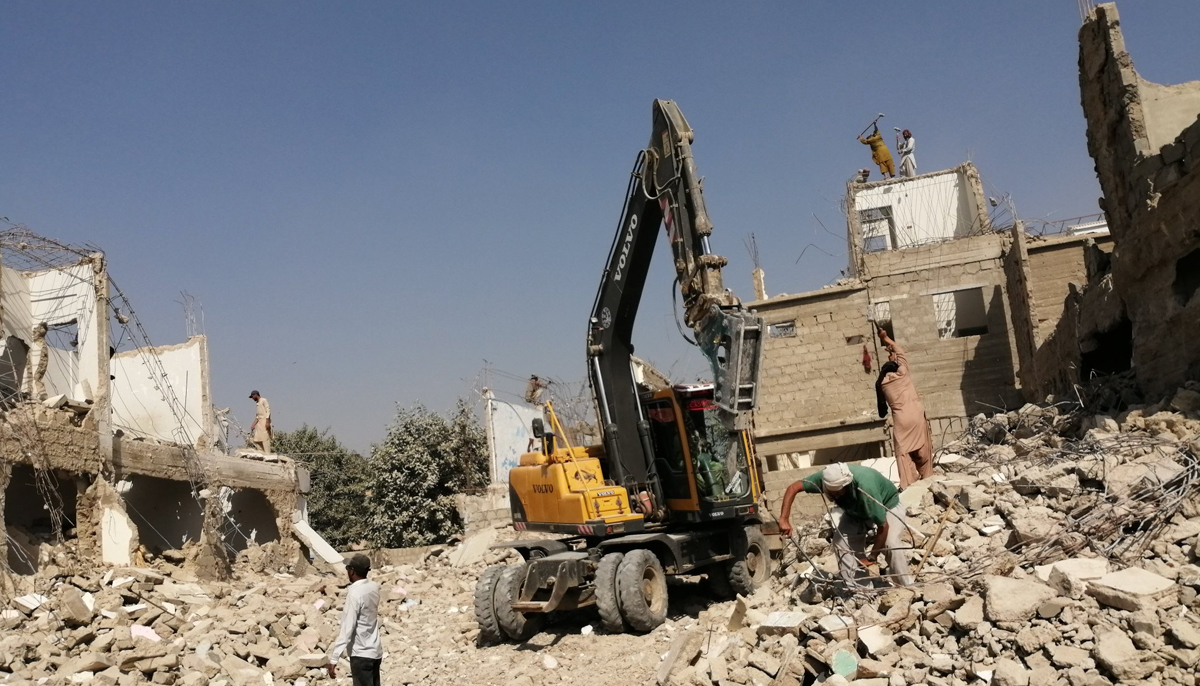 Demolition of Mujahid Colony in Karachi underway on December 2, 2022. — Photo by author
