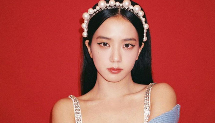 She is also the second female K-pop artist to rank in the chart after her bandmate Rosé