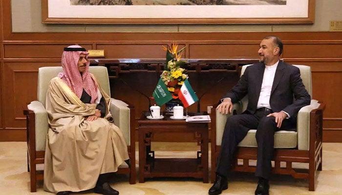 This handout picture provided by the Iranian foreign ministry shows Iran´s Foreign Minister Hossein Amir-Abdollahian (R) and Saudi Foreign Affairs Minister Prince Faisal bin Farhan (L) meeting in Beijing on April 6, 2023. —AFP/file