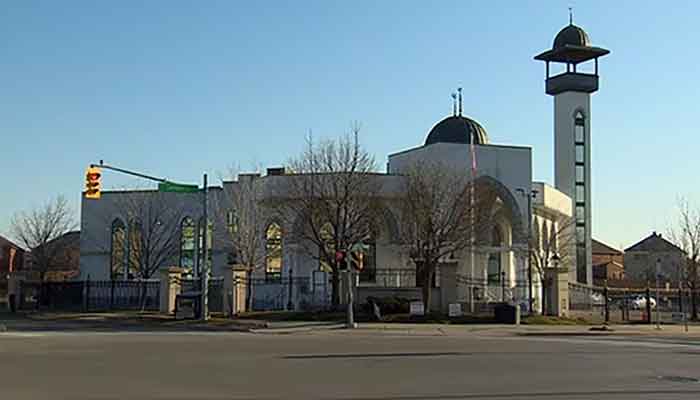 A mosque on Denison Street in the city of Markham where the incident took place. —CBC