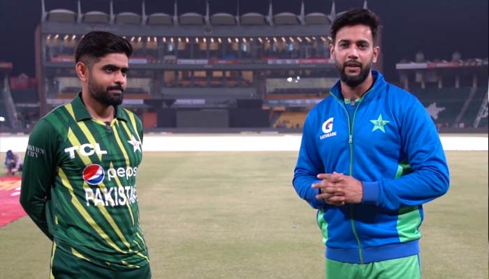 Babar Azam (L) and Imad Wasim (R) speak during the post-match chat — PCB