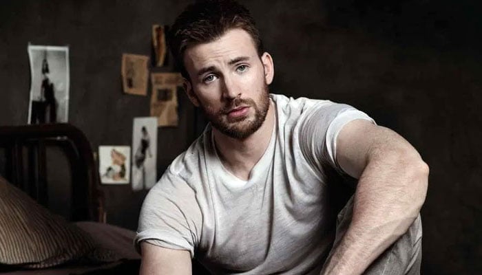 Chris Evans tells his mom still brags about his Sexiest Man Alive title