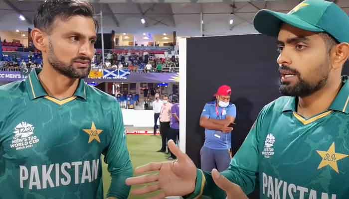 Pakistan cricketer Shoaib Malik (L) and skipper Babar Azam (R) speaking during an interview on Nov 7, 2021. — YouTube screengrab/Pakistan Cricket