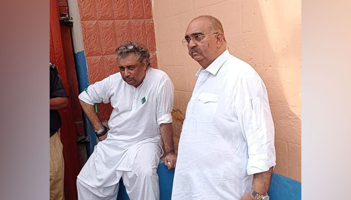 PTI leader Ali Zaidi at the Malir court. — Twitter/PTIofficial