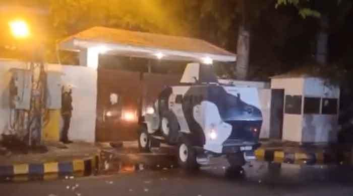 LHC moved against late-night police raid on Parvez Elahi’s residence