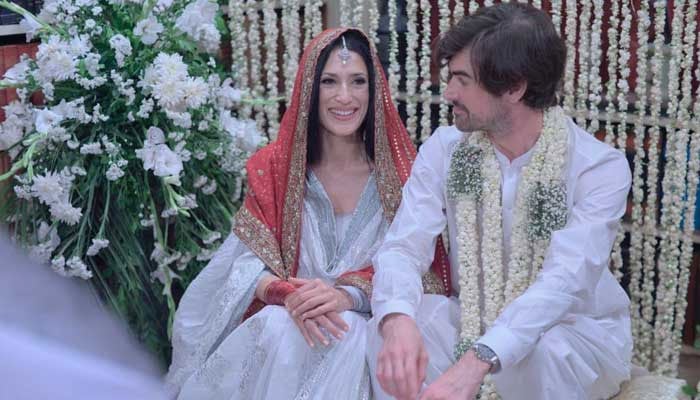 Fatima Bhutto pictured with her husband Graham on their wedding. — Instagram