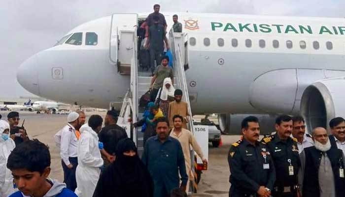 First batch of Pakistanis arrive in Pakistan on April 28, 2023. — Twitter/ForeignOfficePk