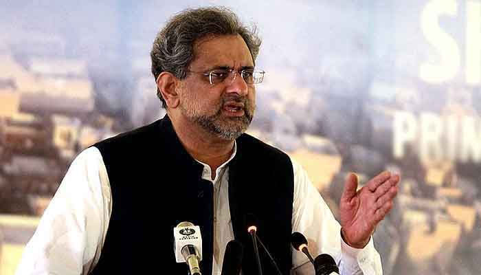 Pakistan Muslim League-Nawaz (PML-N) senior leader Shahid Khaqan Abbasi addressing a press conference in this undated photo — APP