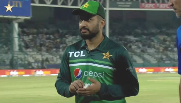 Mohammad Nawaz walks off the pitch after getting injured during the third ODI against New Zealand in Karachi. — Twitter/@grassrootscric