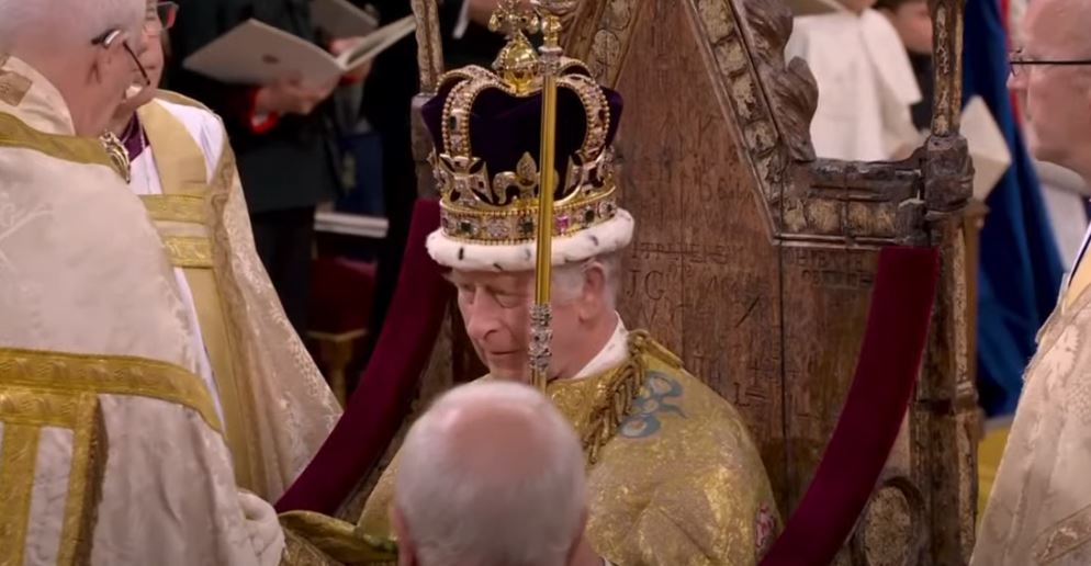 ABC7 News on X: With King Charles III crowned as the U.K.'s new king,  Camilla has been crowned as the Queen of England.   #kingcharlesIII #queencamilla #royalfamily  / X