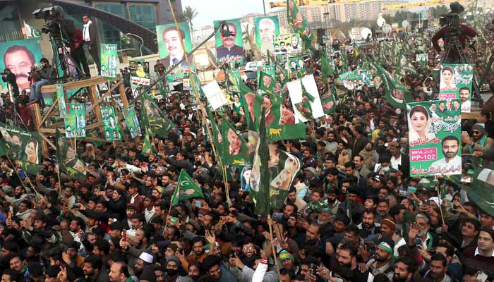 A large numbers of the PML-N supporters listen to partys senior vice president Maryam Nawazs speech in Lahore on January 28, 2023. — PPI
