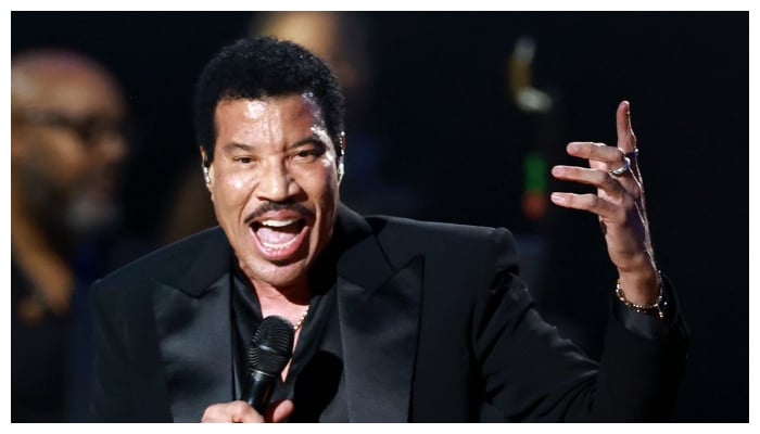 Lionel Richie says he would never get cosmetic work done and shares his secret to looking young