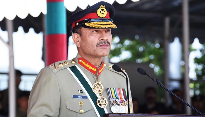 چیف آف آرمی سٹاف جنرل عاصم منیر 29 اپریل 2023 کو کاکول میں ملٹری اکیڈمی میں پاک فوج کے 147 ویں طویل کورس کی پاسنگ آؤٹ پریڈ سے خطاب کر رہے ہیں۔ - ISPR