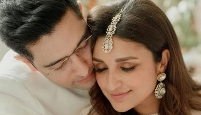 Parineeti Chopra & Raghav Chadha becomes one, celebs shower love