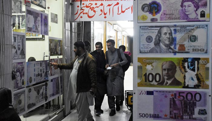 Rupee likely to remain stable as govt tackle currency manipulation - Vimarsana News