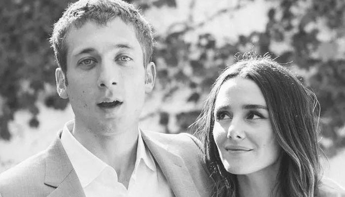 Addison Timlin calls it quits with Jeremy Allen White, files for divorce - Vimarsana News