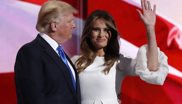 Melania Trump står sammen med sin mand Donald Trump ved det republikanske nationale konvent i Cleveland, Ohio. — Reuters/Filer