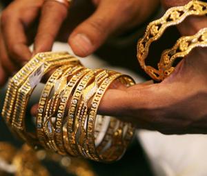 Gold rate sees minor decline in Pakistan