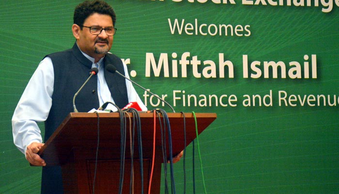 Former minister for finance and revenue, Miftah Ismail addresses the members of Pakistan Stock Exchange (PSX) in Karachi on Friday, August 5, 2022. — PPI