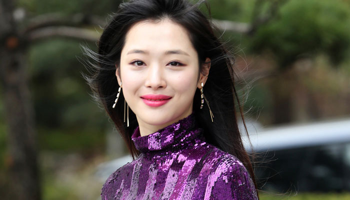 Fans of Sulli are elated to hear the news since they will get to see the star on their screens one last time