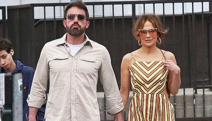 Ben Affleck, Jennifer Lopez cosy up as they step out amid divorce rumours