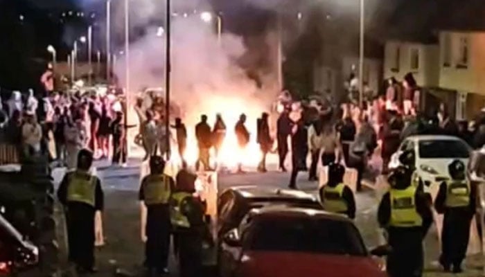 Unrest broke out in Ely, Cardiff, last night. —WNS