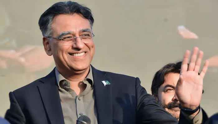 Pakistan Tehreek-e-Insaf (PTI) Secretary-General Asad Umar speaking during a public gathering. — Instagram/asadumarofficial